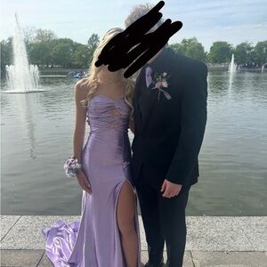 Elegant Lavender Maxi Dress